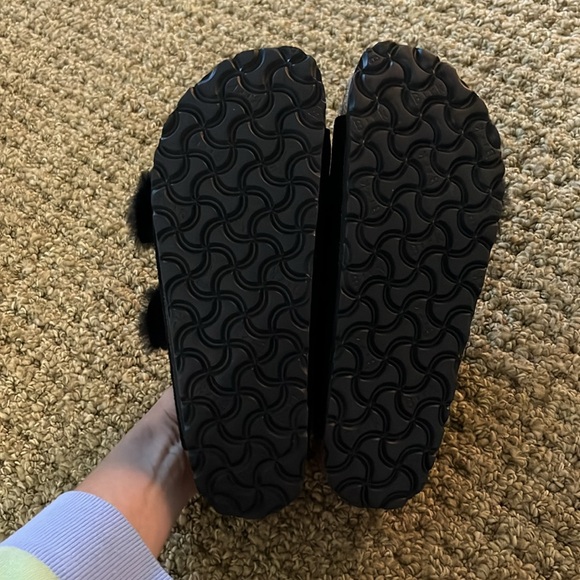 NEW Black Shearling Birkenstocks (Size 37) - Picture 8 of 9